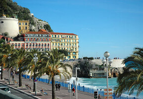 la Promenade des Anglais jusqu'au port de Nice